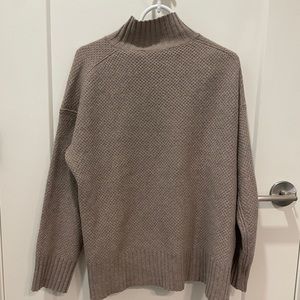 Everlane Cashmere Stroopwafel Turtleneck